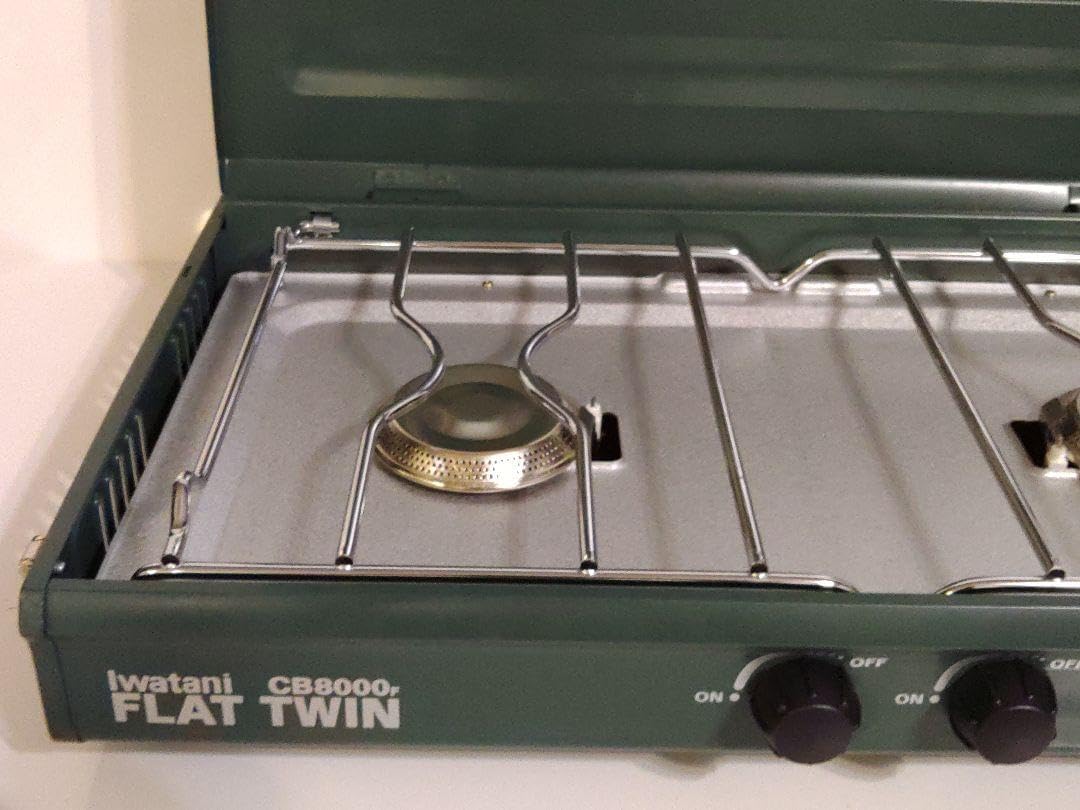 [値下げしました]Iwatani イワタニ CB8000F 未使用　着火確認済 イワタニ ツーバーナーCB-8000F 未使用品 - メルカリ